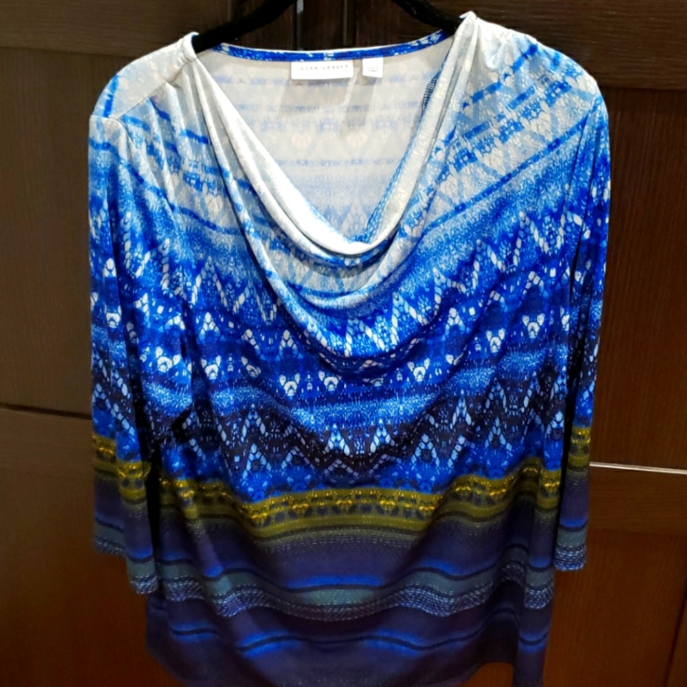 Boat neck 3/4 length sleeve top